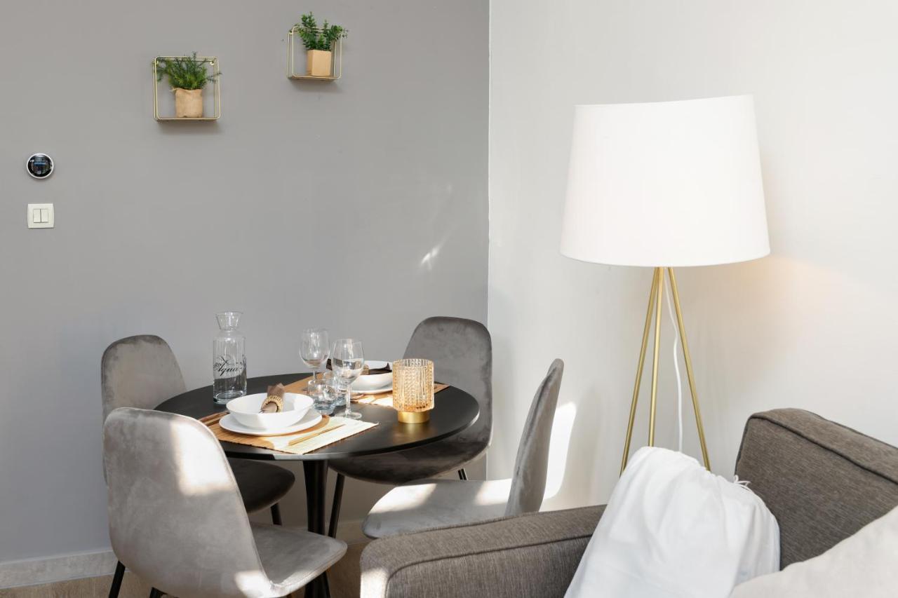 N1 Des Etudes Cosy Duplex Netflix Balcon Conciergeriedamecarcas Apartamento